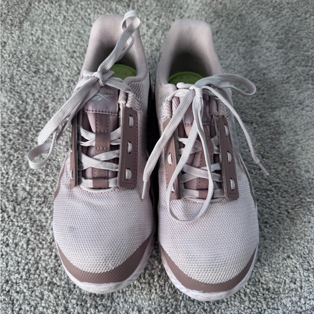 Reebok Womens Rose Gold Safety Shoes Size 6